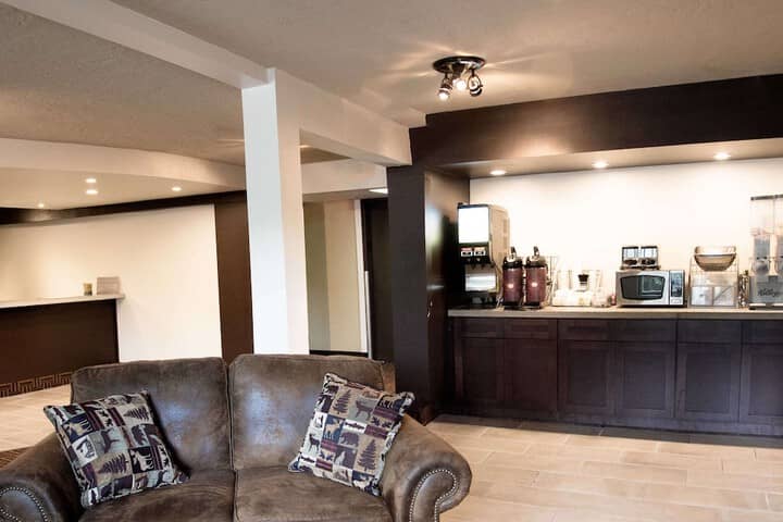 Hotel Interior 5 of 18