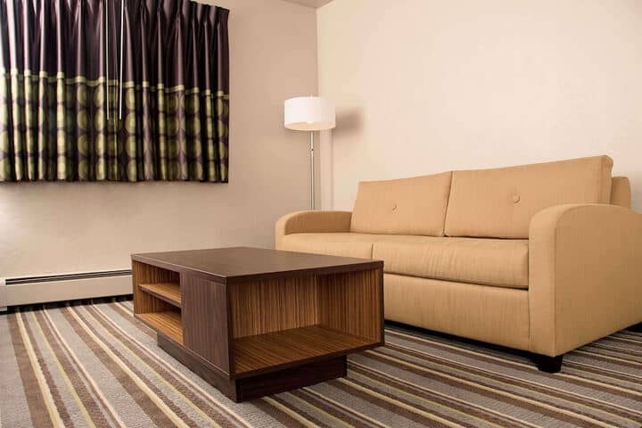 Room 15 of 18